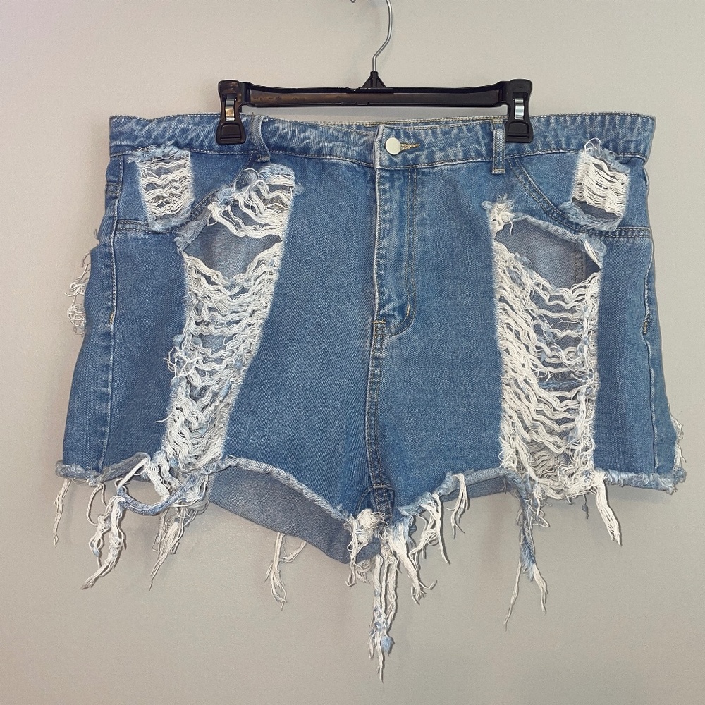 EUC Shein Destroyed Distressed Frayed Ripped Denim Shorts Size 3XL